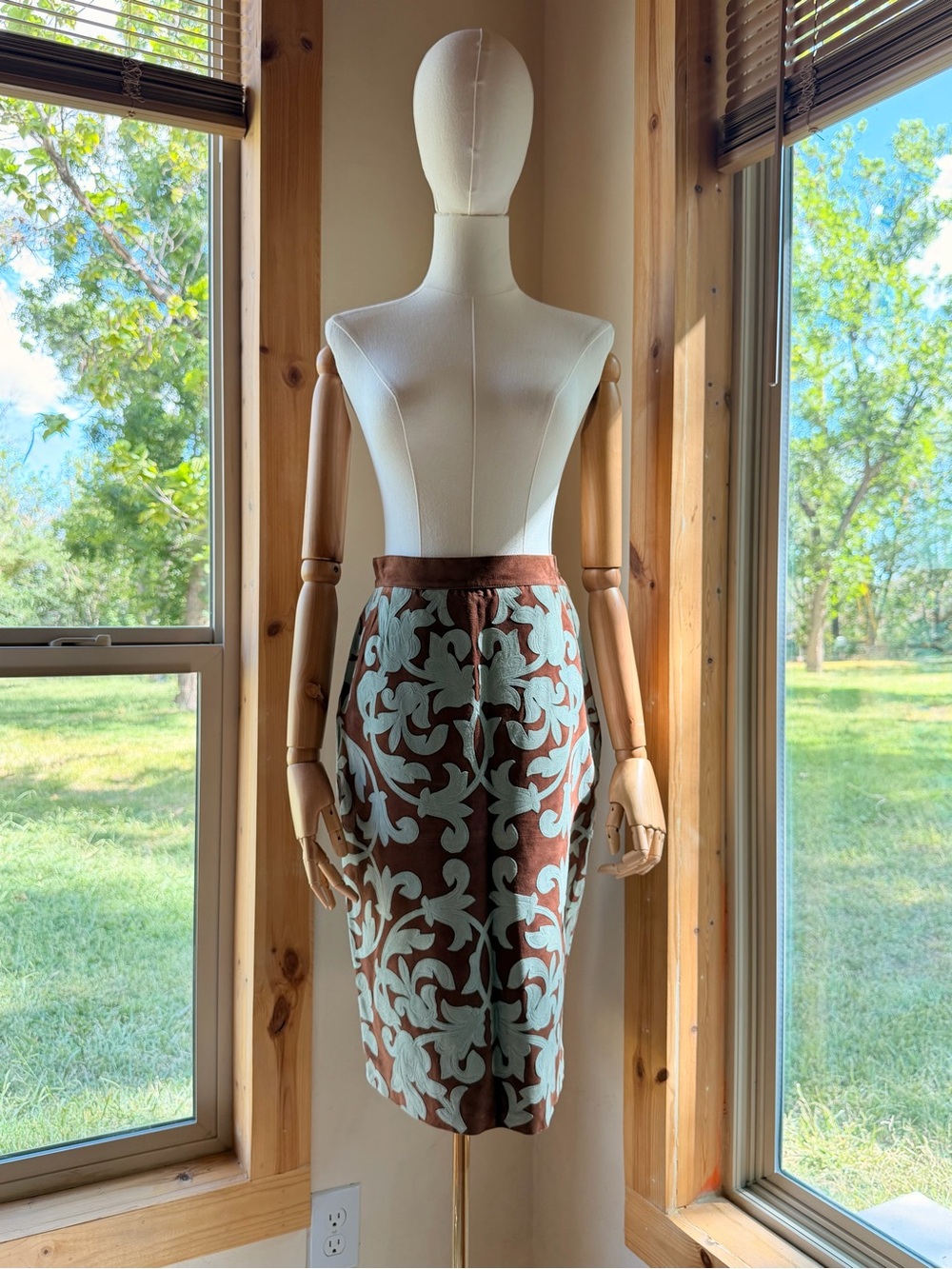 Vintage Valentino Boutique Leather Embroidered High Waisted Archive Skirt Sz 44